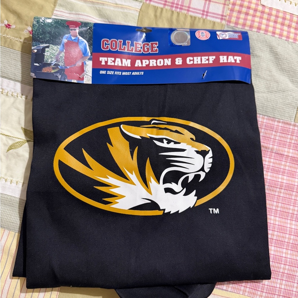 Mizzou Black Apron and Chef Hat Set NEW